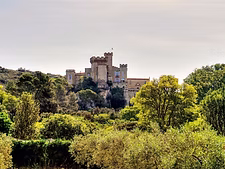 Château de La Barben à côté du parc Rocher Mistral